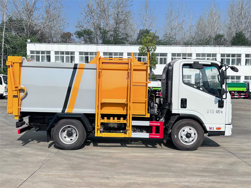 �P�R�{�Ƃ��b���s����܇